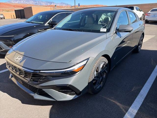 2024 Hyundai Elantra Limited — Sedan — 15,085 mi — Washington, UT