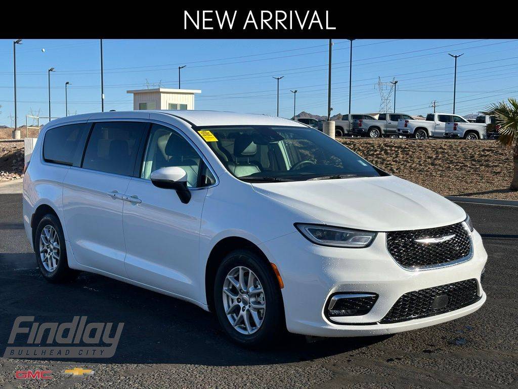 2023 Chrysler Pacifica Touring L — Minivan — 61,038 mi — Bullhead City, AZ