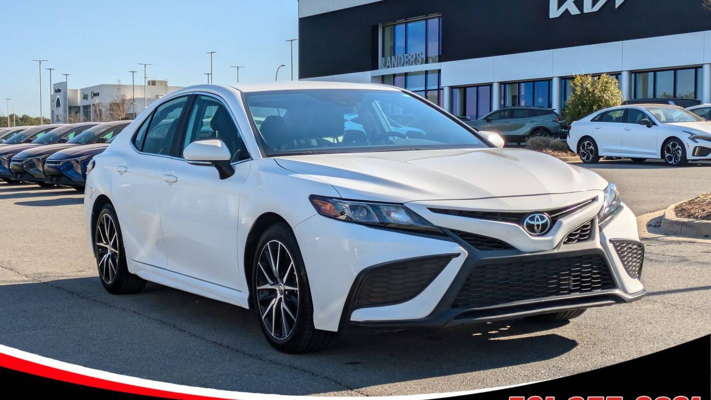 2023 Toyota Camry SE — Sedan — 47,215 mi — Little Rock, AR
