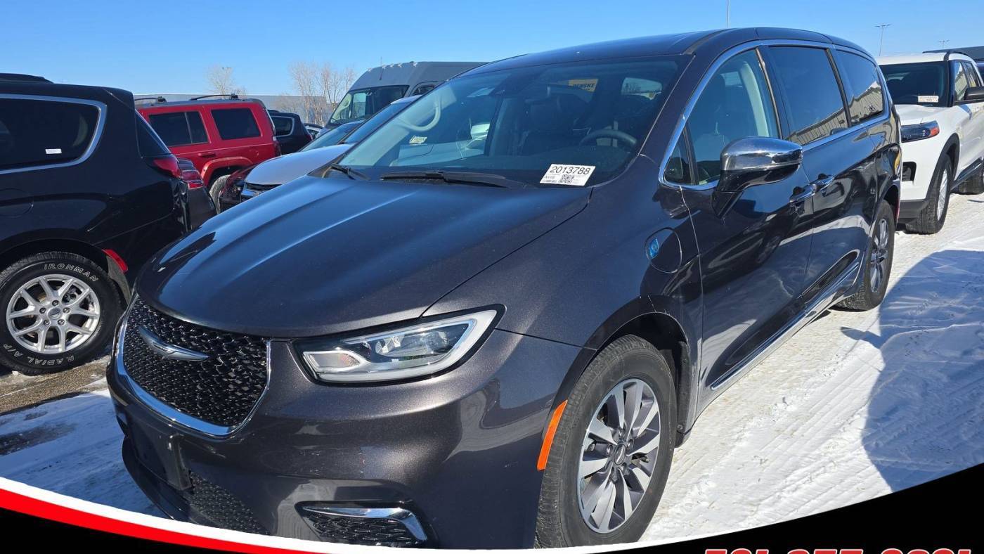 2023 Chrysler Pacifica Hybrid Limited — Minivan — 44,642 mi — Little Rock, AR