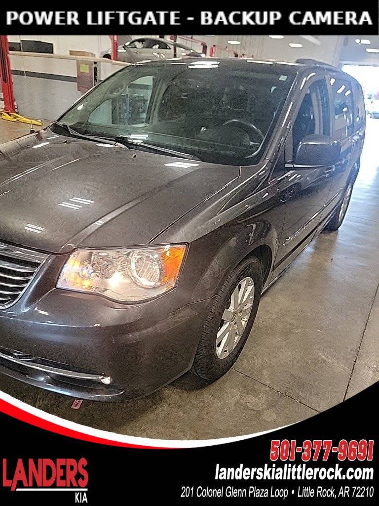 2016 Chrysler Town & Country Touring — Minivan — 108,522 mi — Little Rock, AR