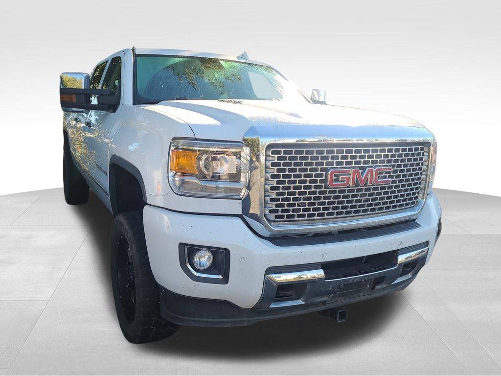 2015 GMC Sierra 2500HD Denali — Pickup Truck — 94,742 mi — Folsom, CA