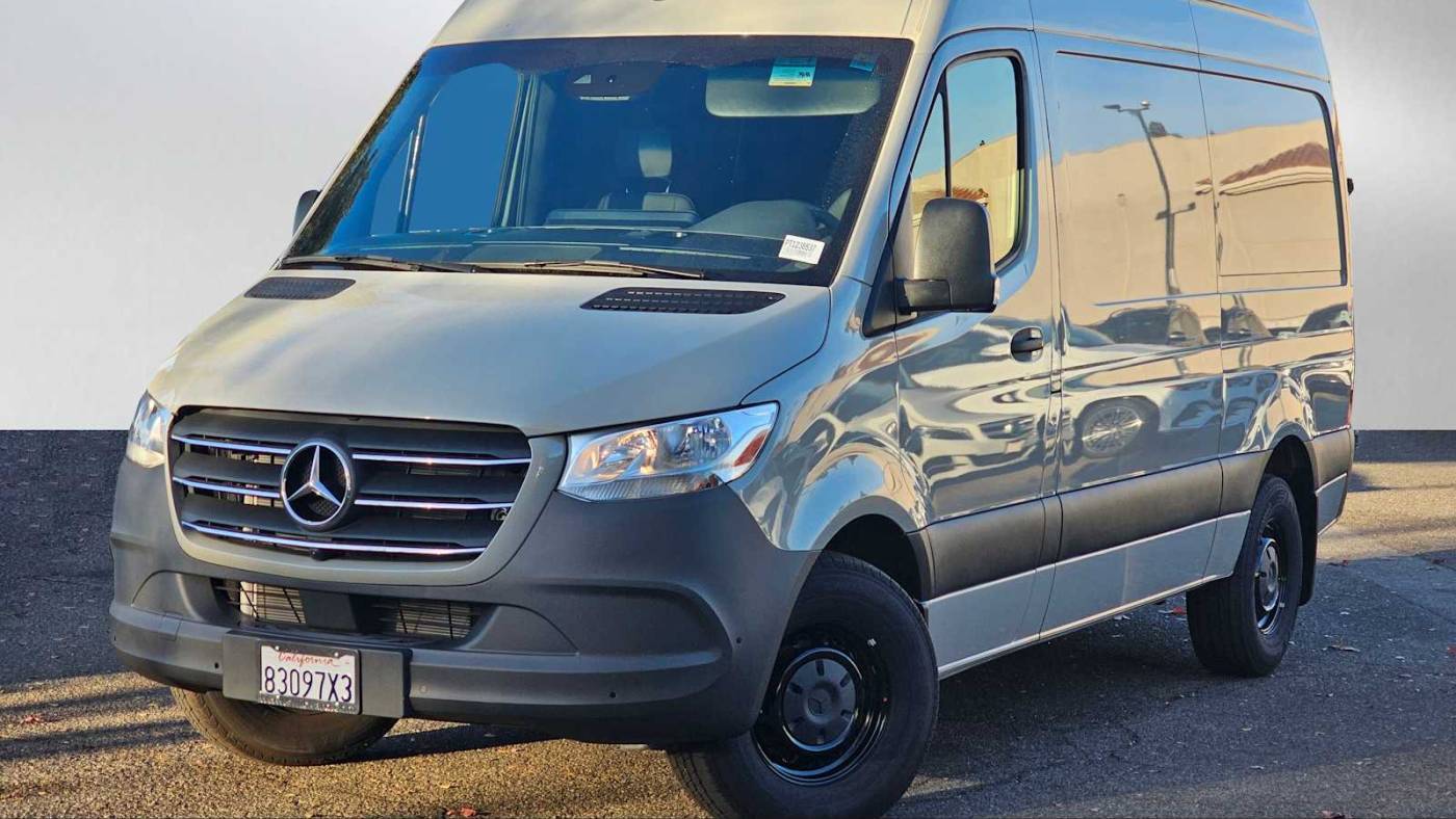 2023 Mercedes-Benz Sprinter Cargo Van 2500 — Cargo Van — 1,316 mi — Thousand Oaks, CA