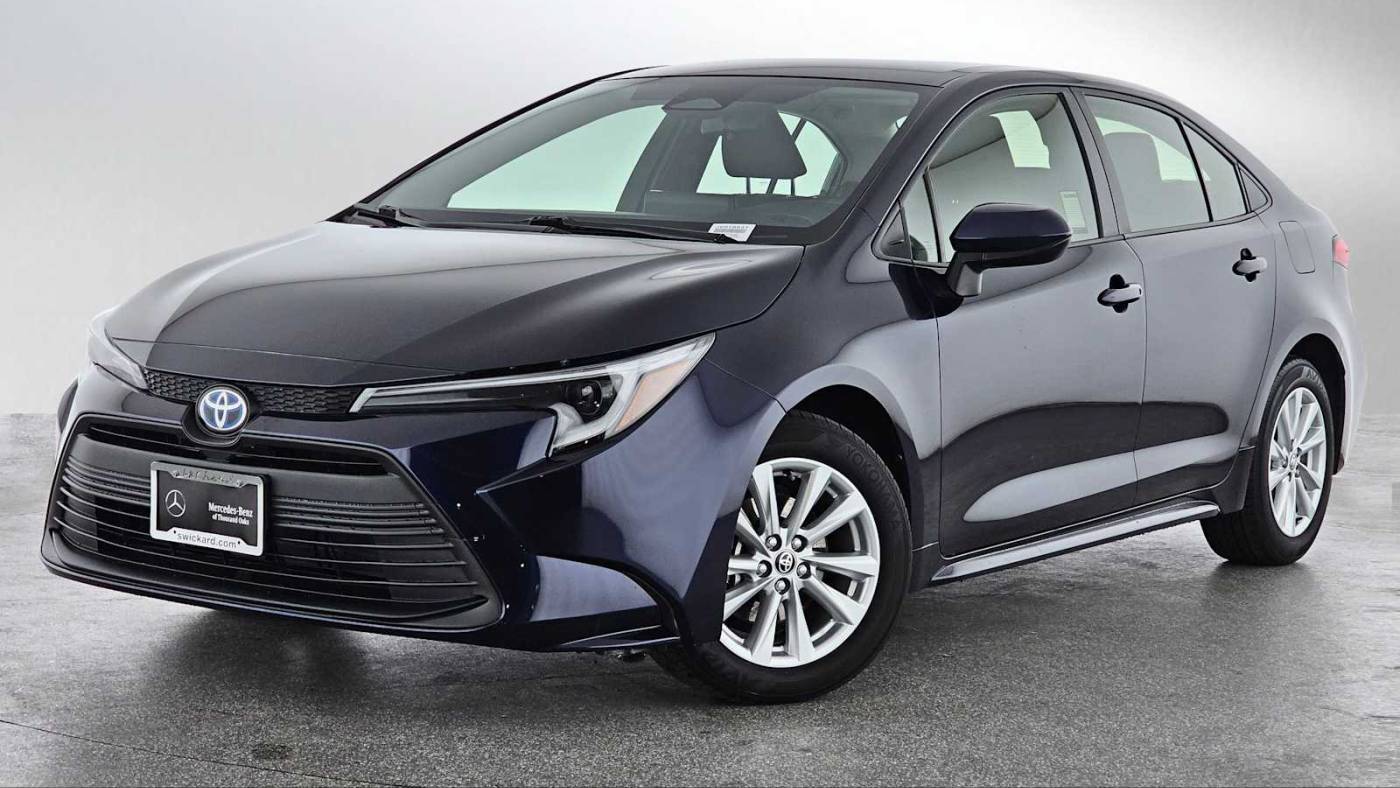 2023 Toyota Corolla Hybrid LE — Sedan — 29,136 mi — Thousand Oaks, CA