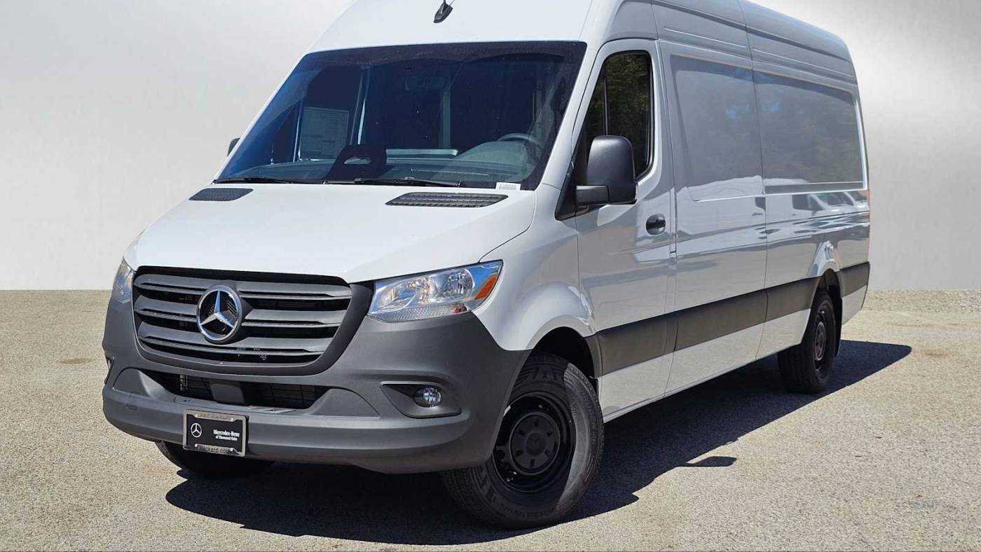 2025 Mercedes-Benz Sprinter Cargo Van 2500 — Cargo Van — 10 mi — Thousand Oaks, CA