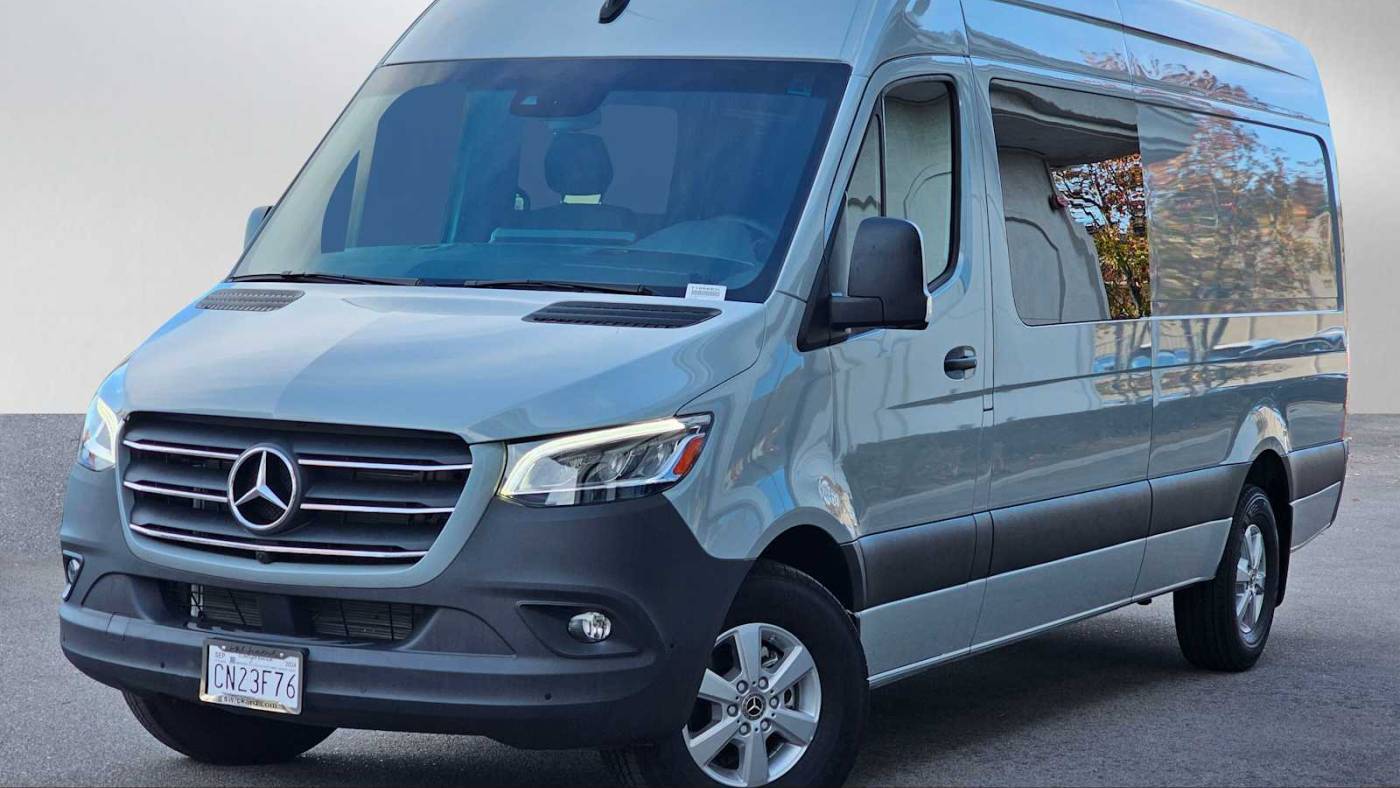 2024 Mercedes-Benz Sprinter Crew Van 2500 — Cargo Van — 1,535 mi — Thousand Oaks, CA