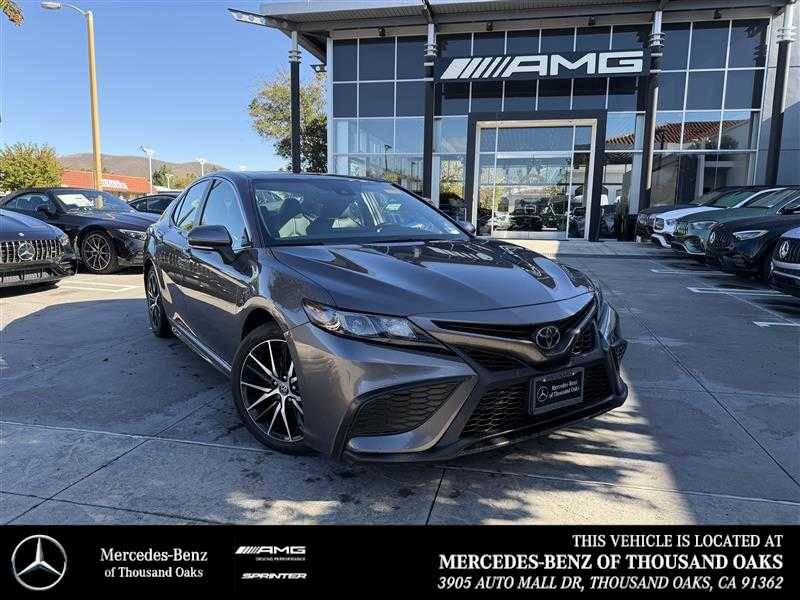 2023 Toyota Camry SE — Sedan — 21,832 mi — Thousand Oaks, CA