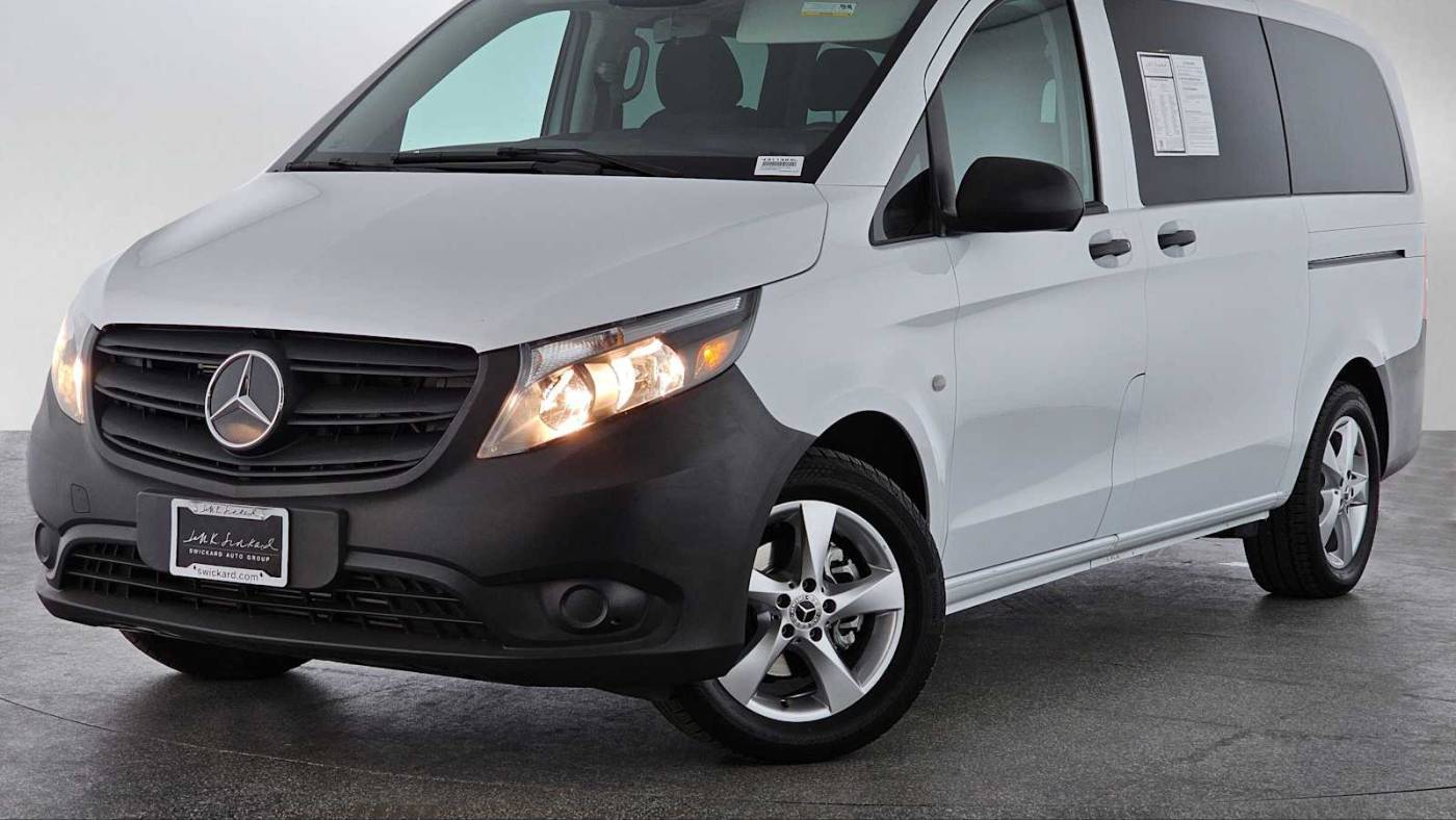 2023 Mercedes-Benz Metris Passenger Van Standard — Passenger Van — 11,244 mi — Thousand Oaks, CA