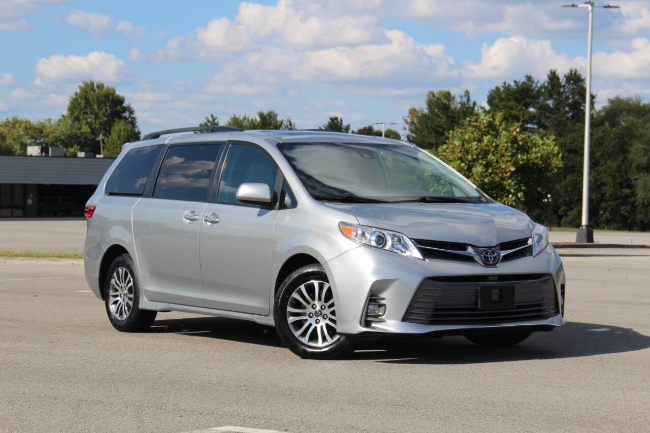 2020 Toyota Sienna XLE — Minivan — 131,045 mi — Maryville, TN