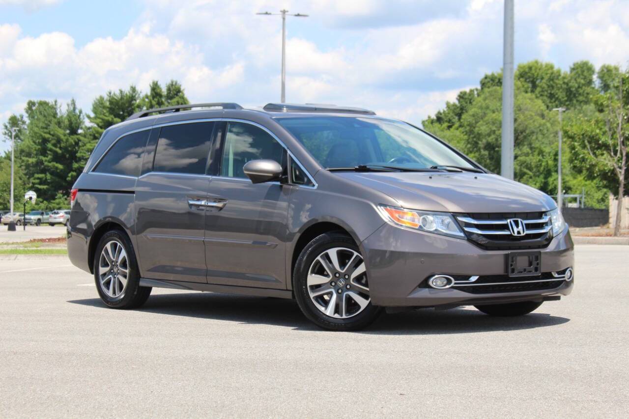 2014 Honda Odyssey Touring — Minivan — 153,575 mi — Maryville, TN