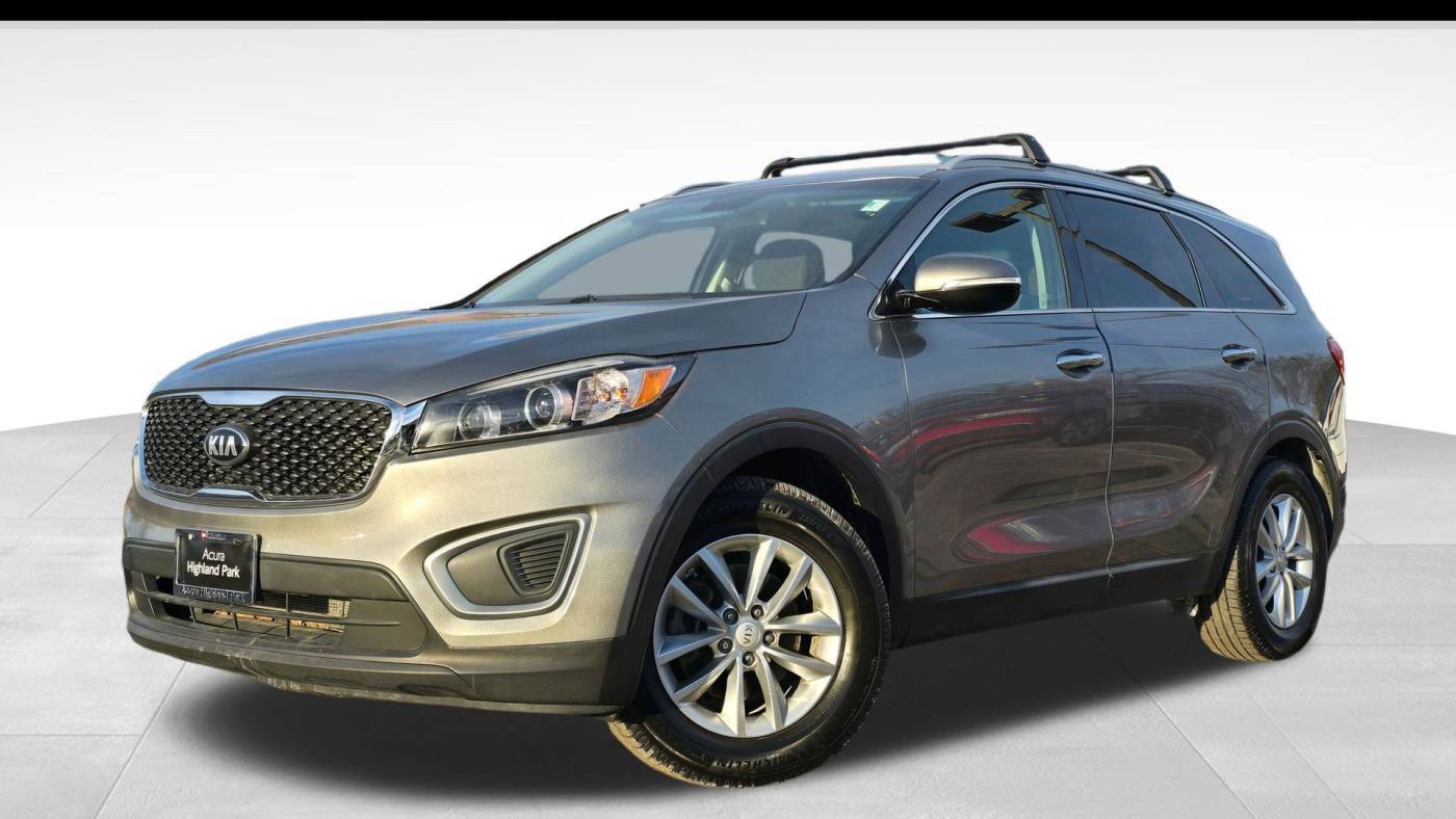 2017 Kia Sorento LX — SUV — 85,231 mi — Highland Park, IL