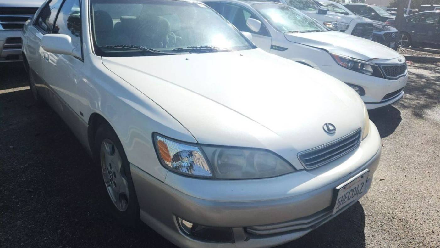 2001 Lexus ES ES 300 — Sedan — 134,989 mi — Thousand Oaks, CA