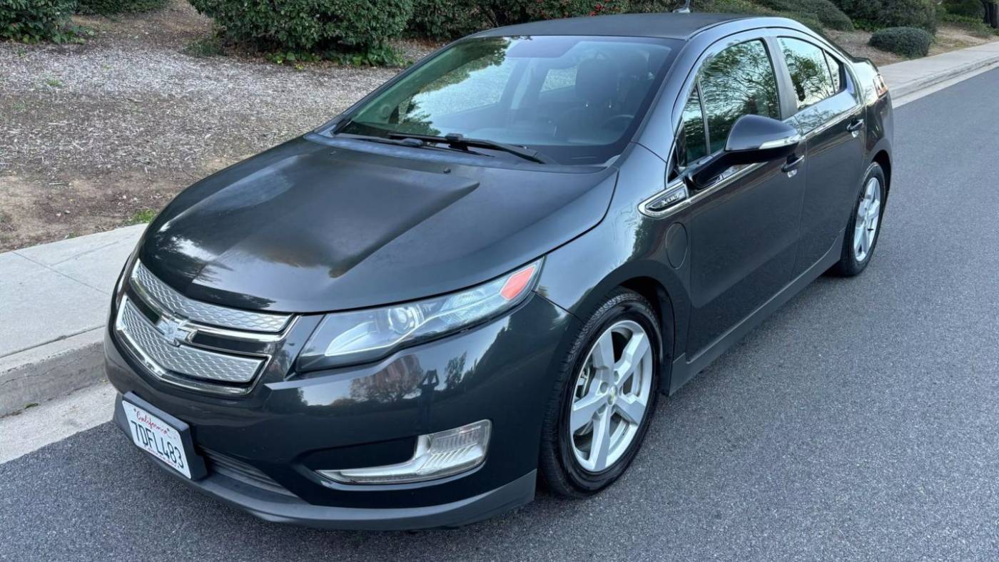 2014 Chevrolet Volt Base — Sedan — 92,594 mi — Thousand Oaks, CA