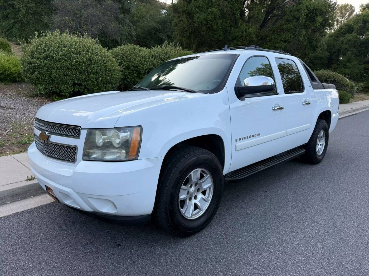 2007 Chevrolet Avalanche LTZ — Pickup Truck — 127,795 mi — Thousand Oaks, CA