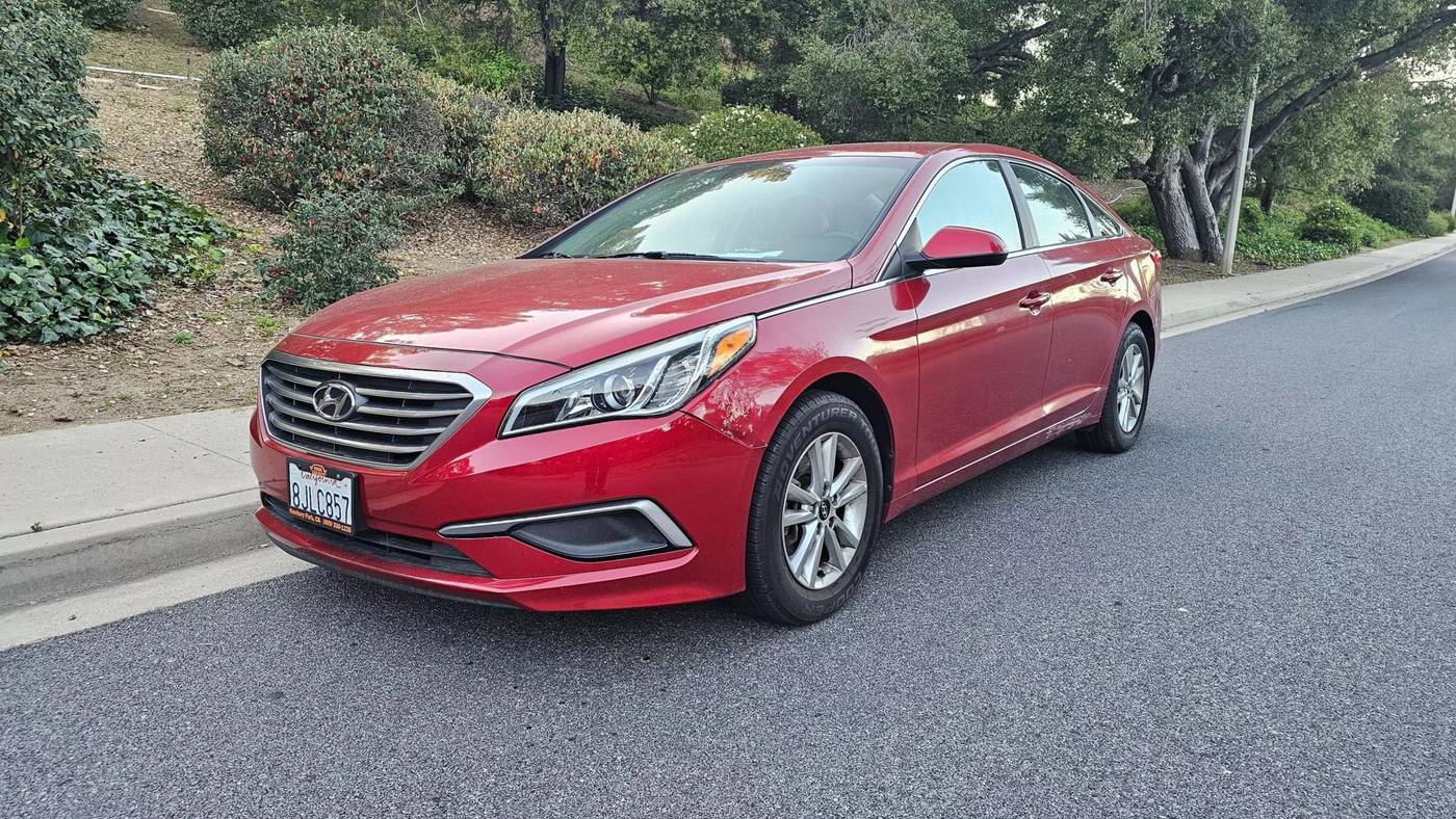 2017 Hyundai Sonata Base — Sedan — 75,921 mi — Thousand Oaks, CA