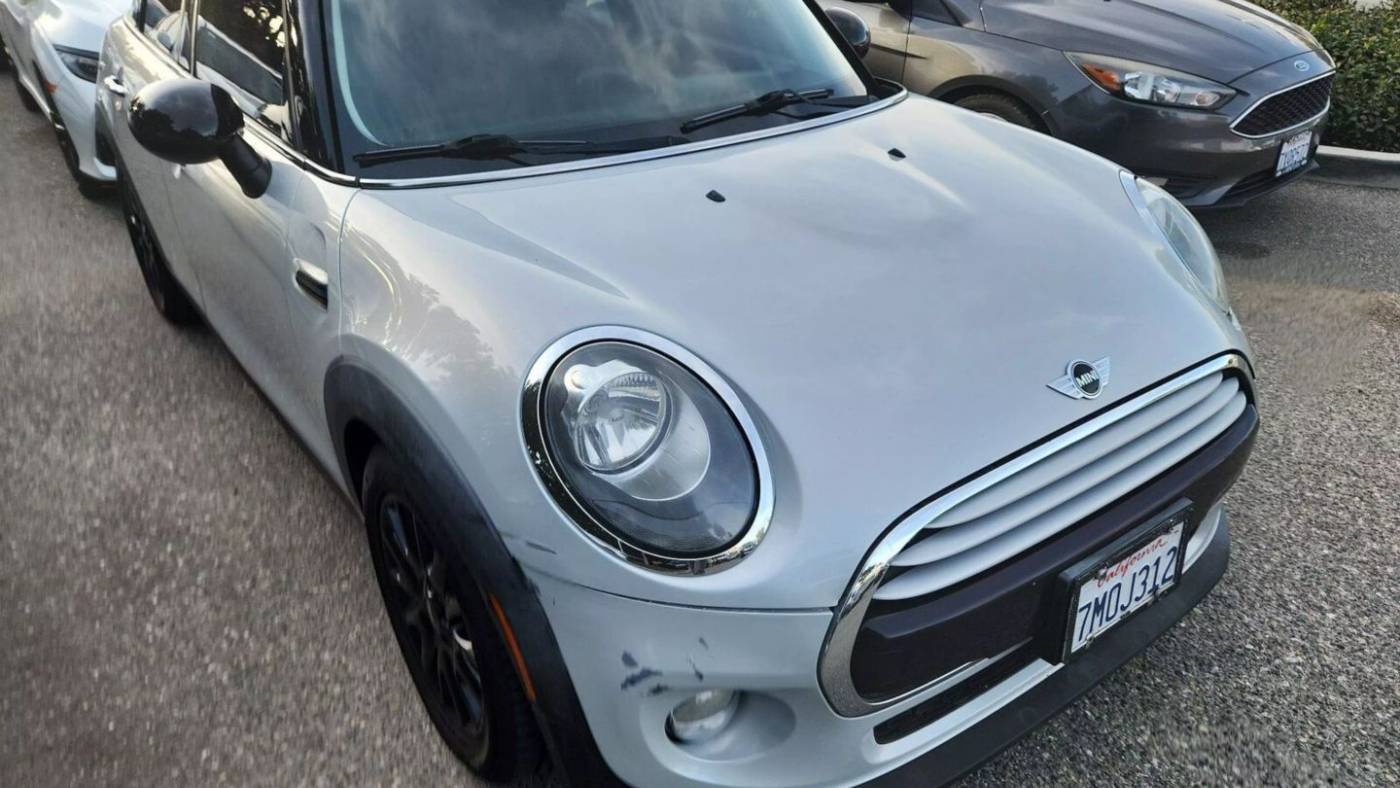 2015 MINI Hardtop Cooper — Hatchback — 93,312 mi — Thousand Oaks, CA