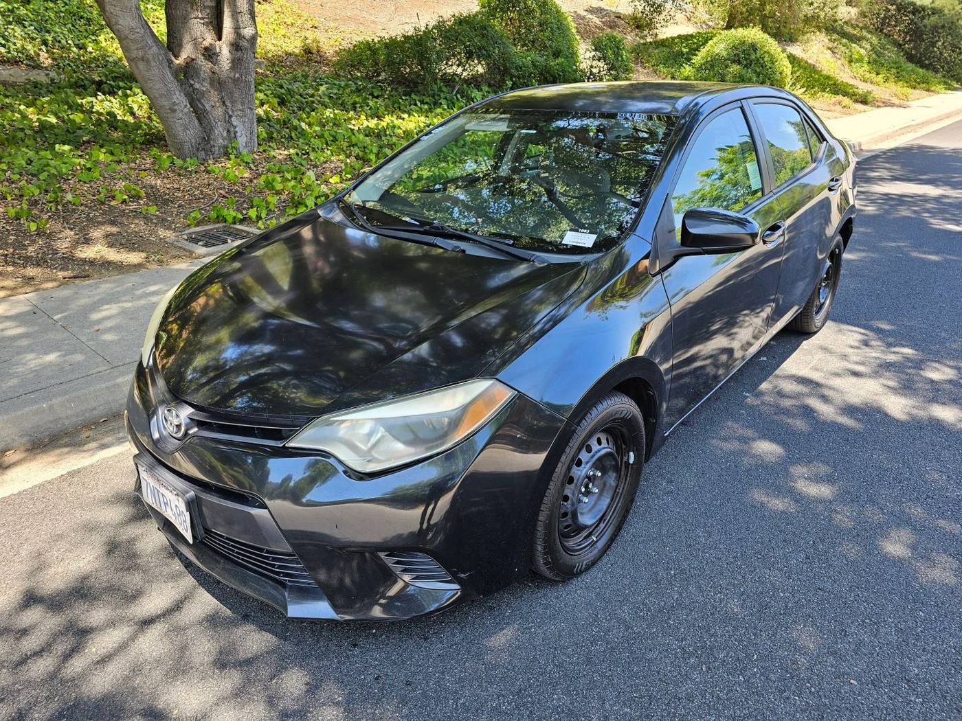 2016 Toyota Corolla LE — Sedan — 118,965 mi — Thousand Oaks, CA