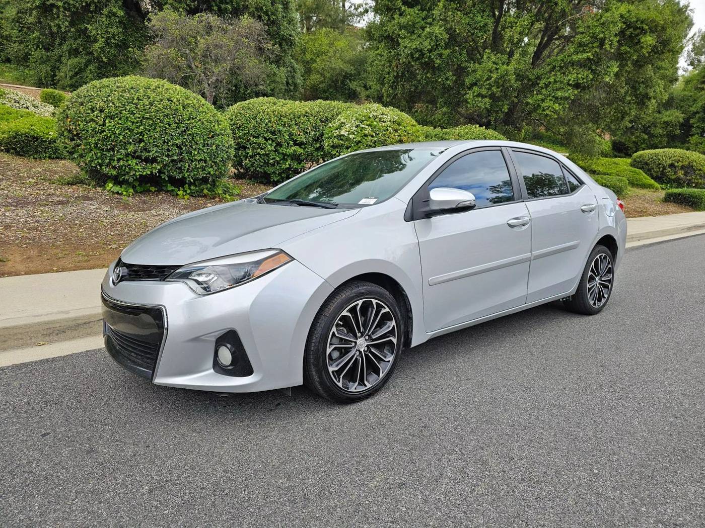 2014 Toyota Corolla S Plus — Sedan — 141,729 mi — Thousand Oaks, CA