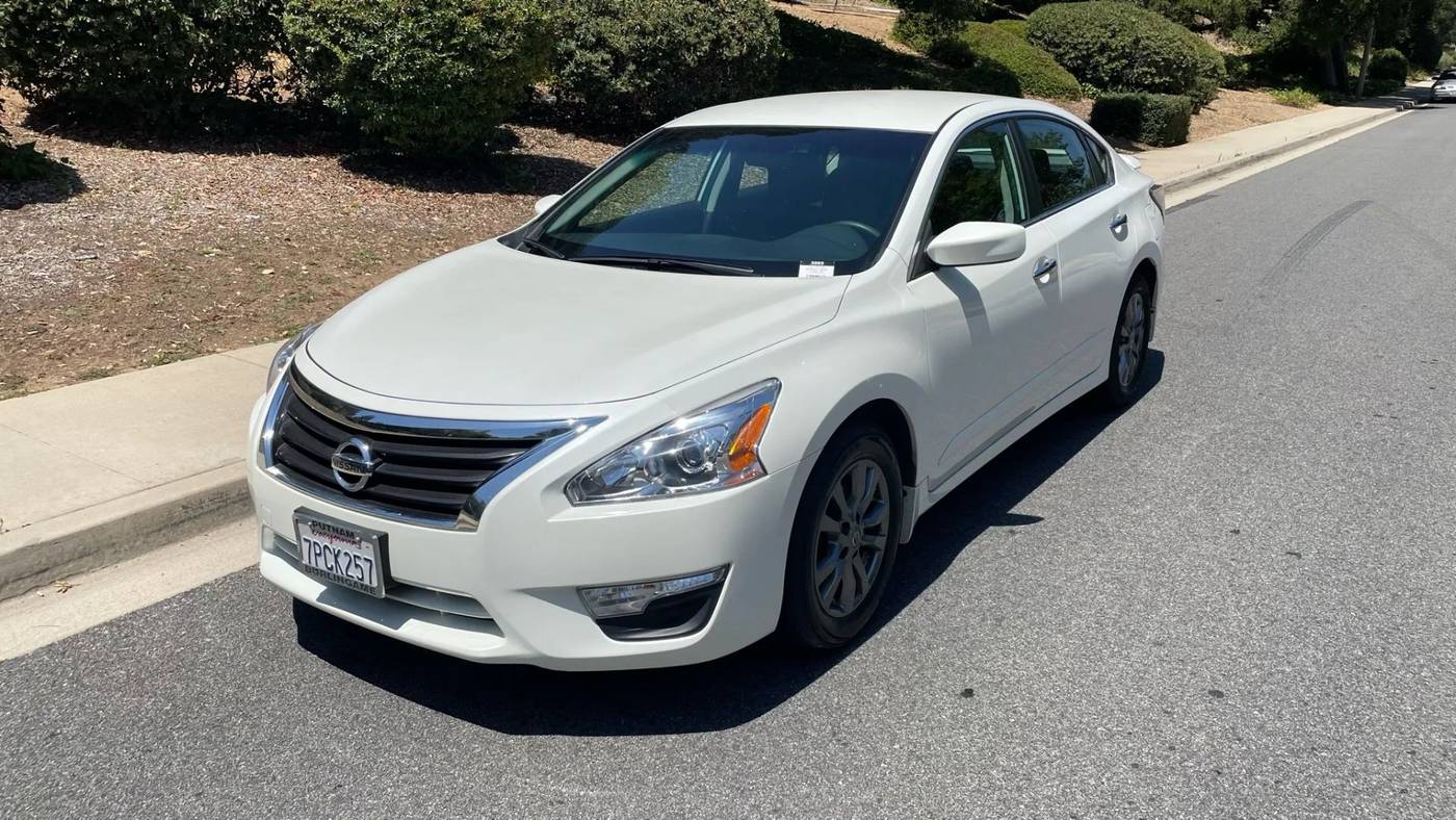 2015 Nissan Altima 2.5 S — Sedan — 34,253 mi — Thousand Oaks, CA