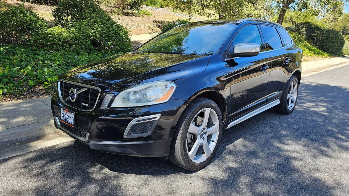 2013 Volvo XC60 T6 R-Design — SUV — 94,079 mi — Thousand Oaks, CA