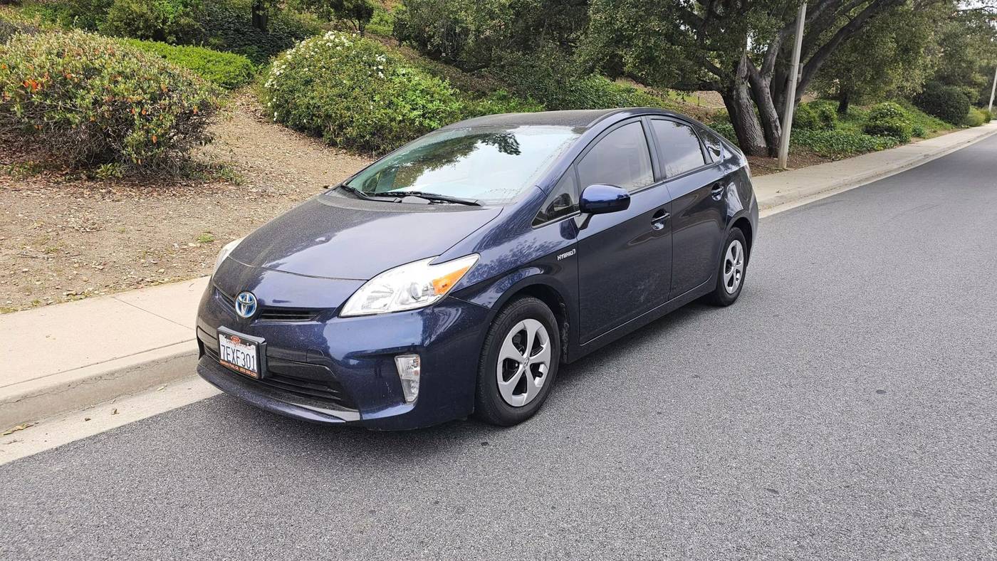 2014 Toyota Prius Two — Sedan — 120,109 mi — Thousand Oaks, CA