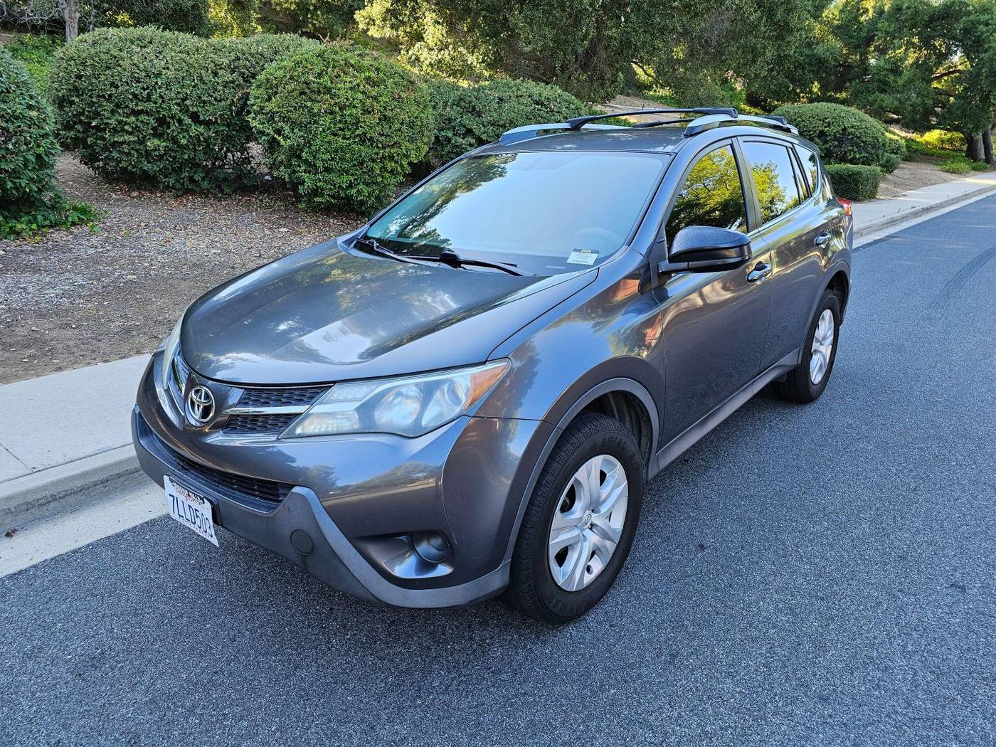 2015 Toyota RAV4 LE — SUV — 71,196 mi — Thousand Oaks, CA