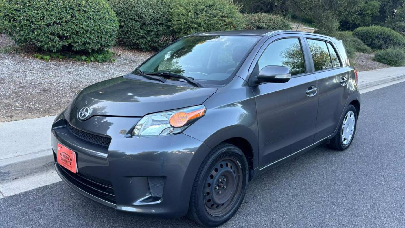 2013 Scion xD Base — Hatchback — 153,848 mi — Thousand Oaks, CA