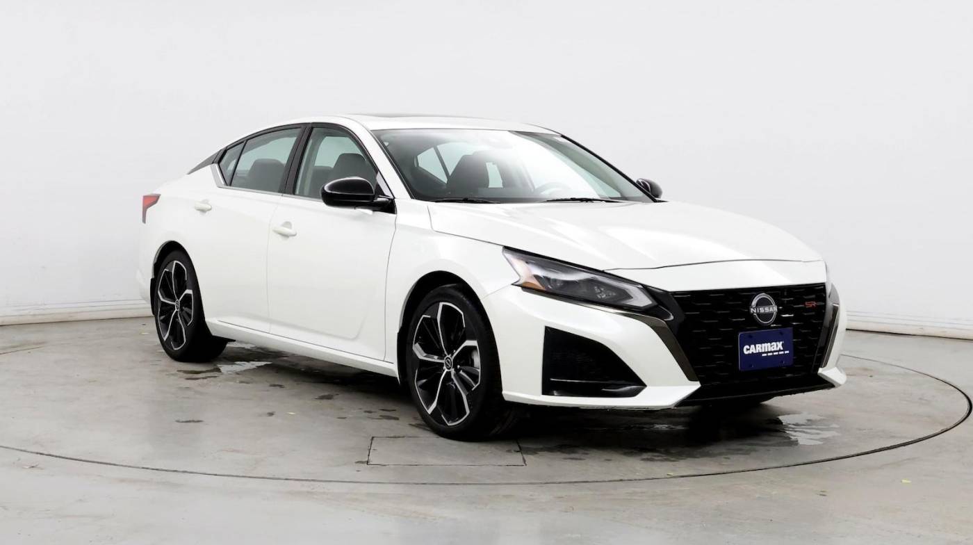 2023 Nissan Altima SR — Sedan — 19,823 mi — Plainfield, IL