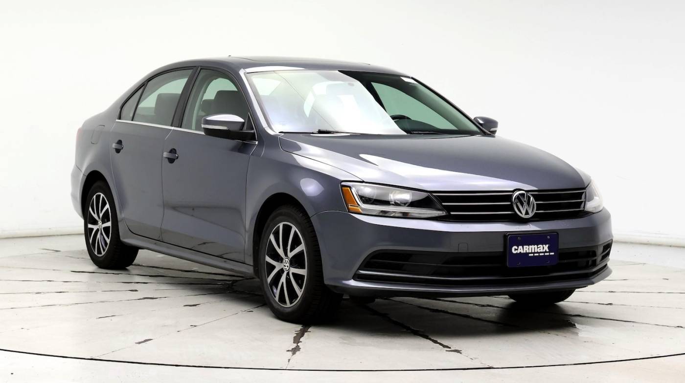 2017 Volkswagen Jetta 1.4T SE — Sedan — 40,076 mi — Plainfield, IL