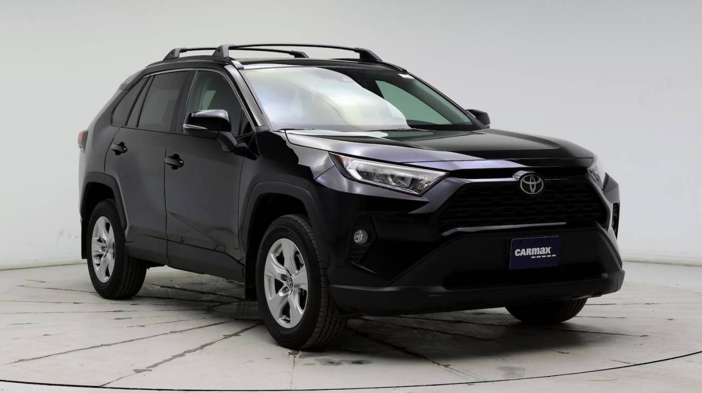 2020 Toyota RAV4 XLE — SUV — 28,324 mi — Plainfield, IL