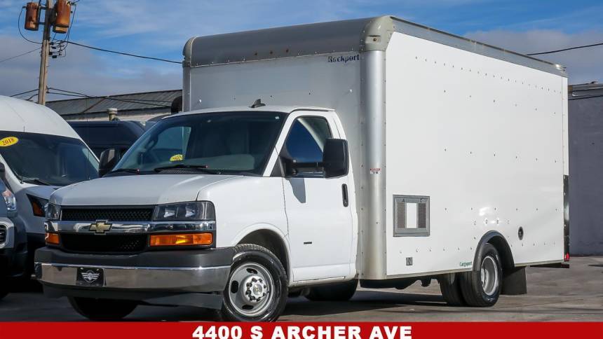 2018 Chevrolet Express Commercial Cutaway 3500 — Chassis Cab Truck — 174,806 mi — Chicago, IL