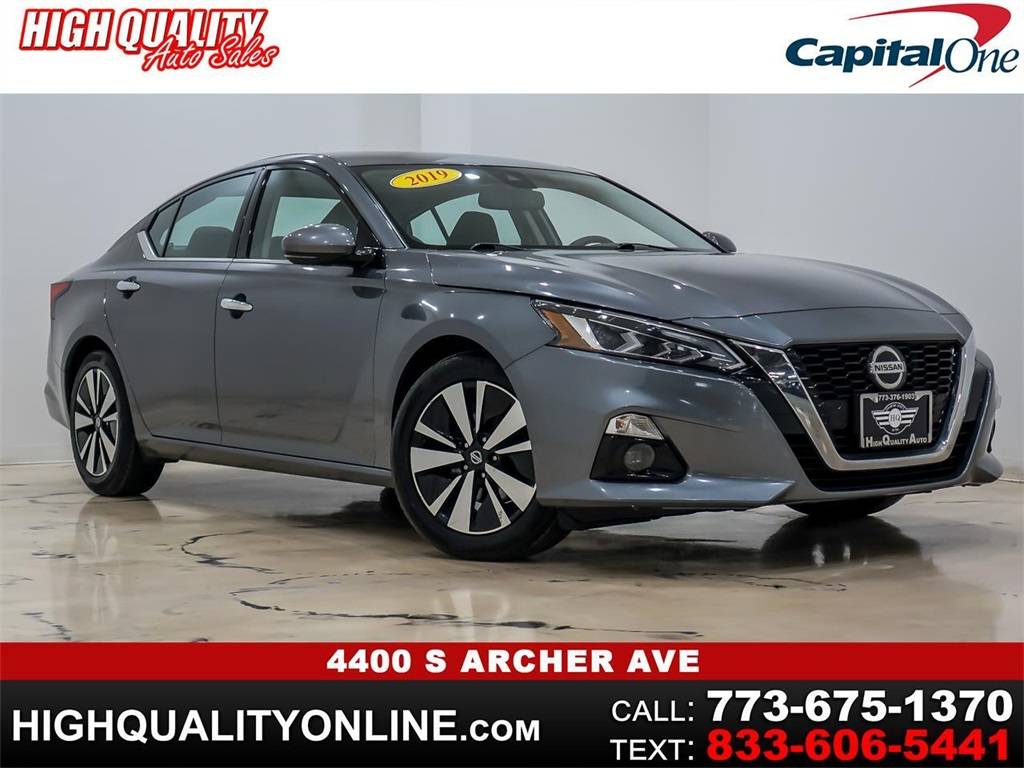 2019 Nissan Altima SV — Sedan — 102,381 mi — Chicago, IL