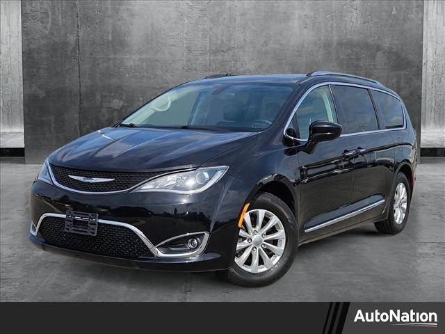 2019 Chrysler Pacifica Touring L — Minivan — 101,375 mi — Austin, TX