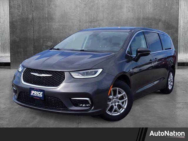 2023 Chrysler Pacifica Touring L — Minivan — 65,364 mi — Austin, TX