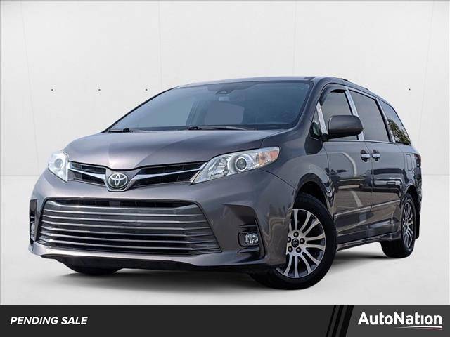 2018 Toyota Sienna XLE Premium — Minivan — 95,871 mi — Austin, TX