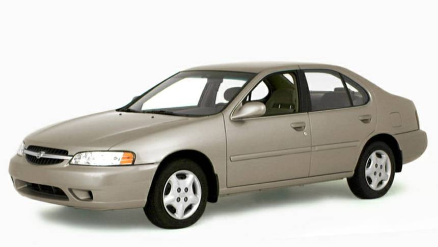 2000 Nissan Altima GXE — Sedan — 226,848 mi — Lodi, CA
