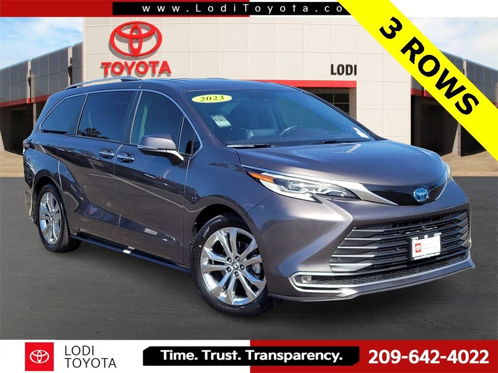 2023 Toyota Sienna Platinum — Minivan — 45,000 mi — Lodi, CA