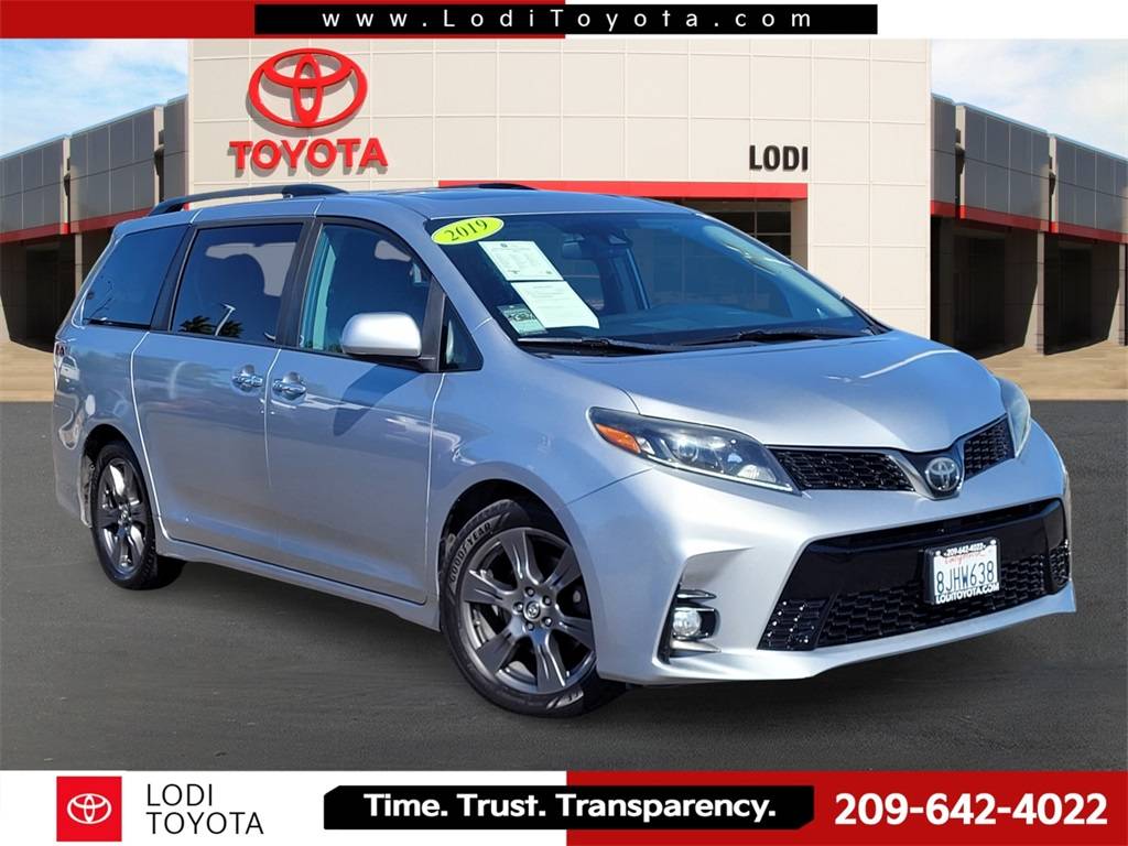 2019 Toyota Sienna SE — Minivan — 82,936 mi — Lodi, CA