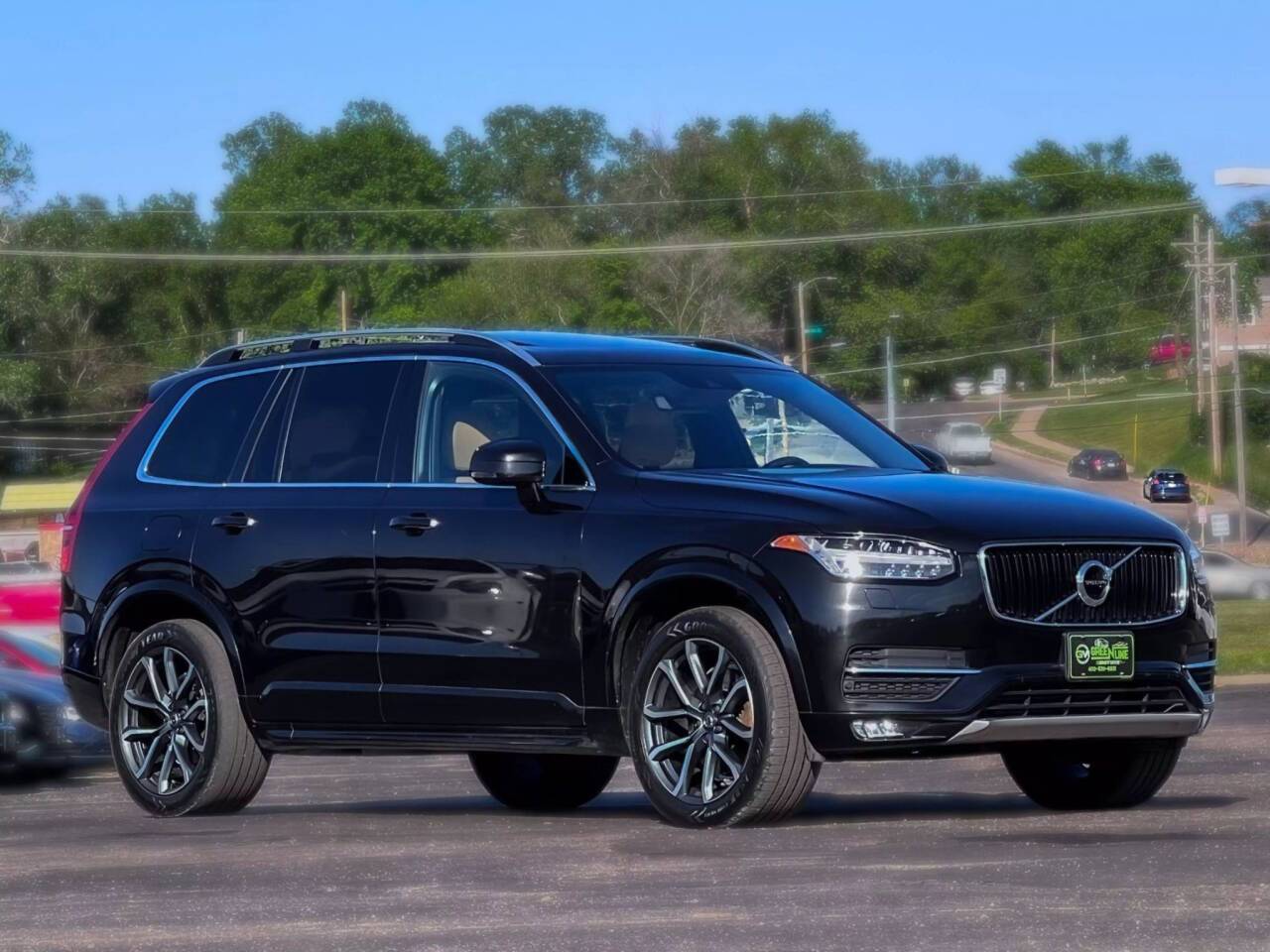 2016 Volvo XC90 T6 Momentum — SUV — 132,644 mi — Bellevue, NE