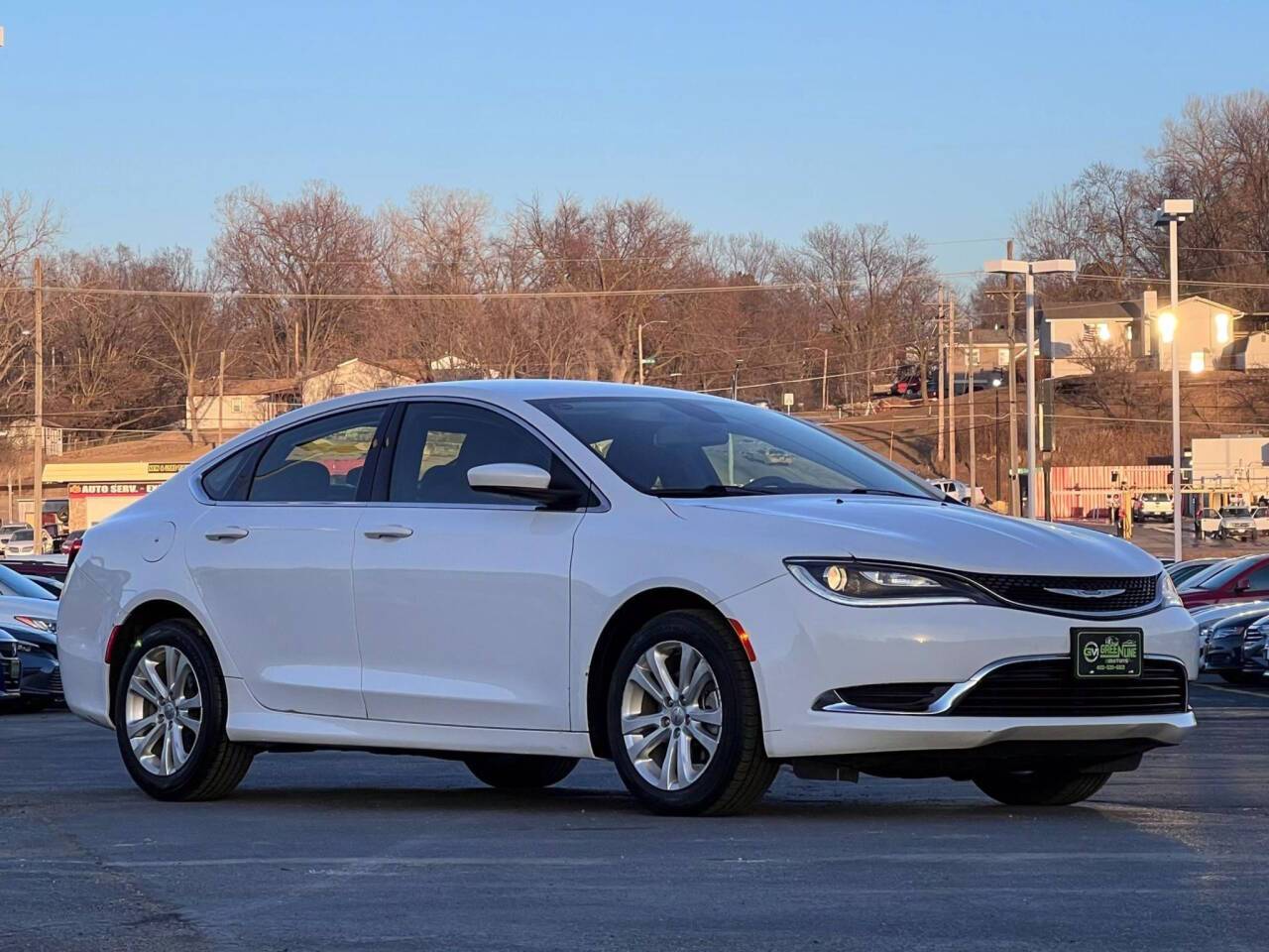2017 Chrysler 200 Limited — Sedan — 113,954 mi — Bellevue, NE