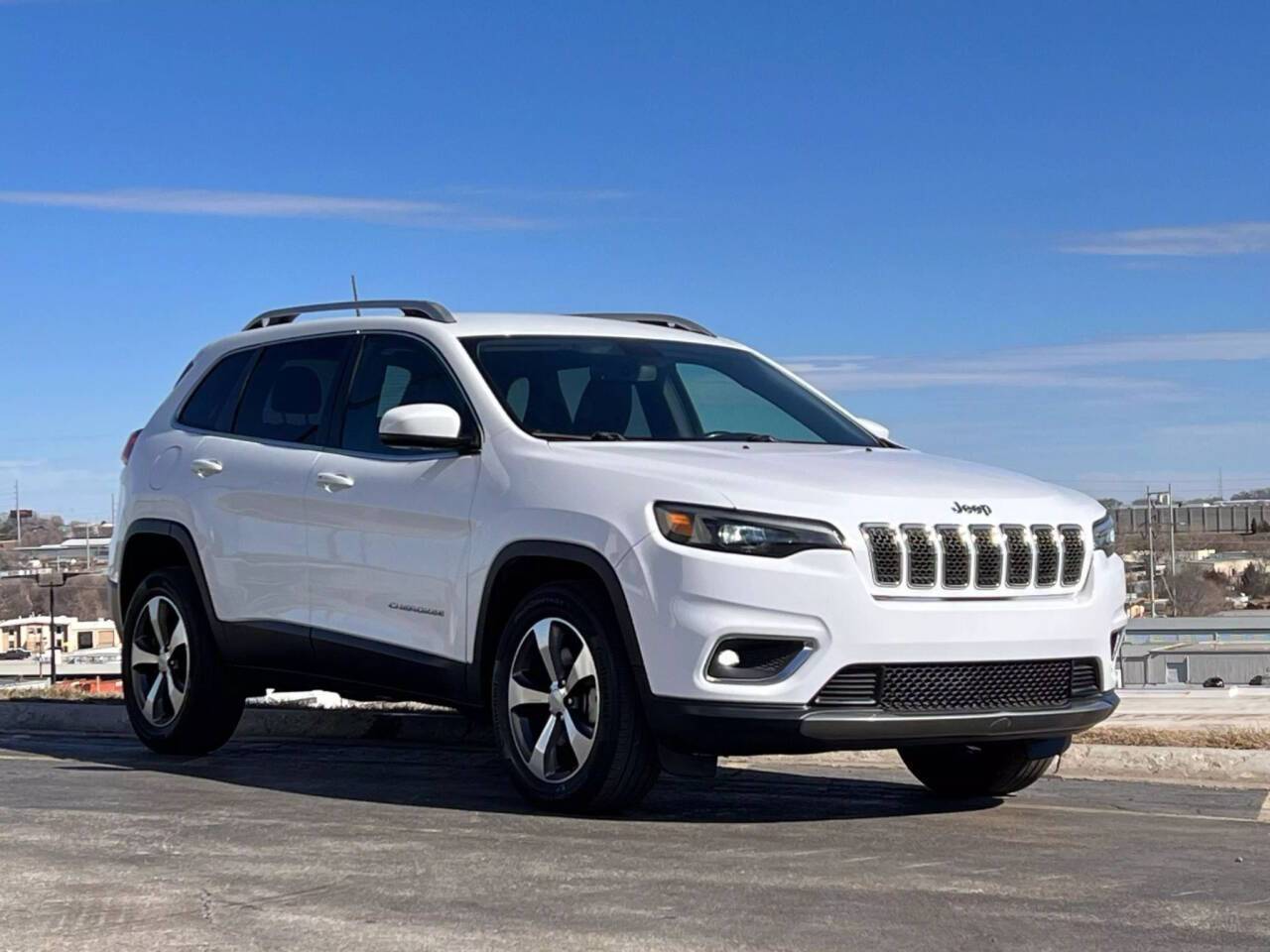 2019 Jeep Cherokee Limited — SUV — 27,245 mi — Bellevue, NE