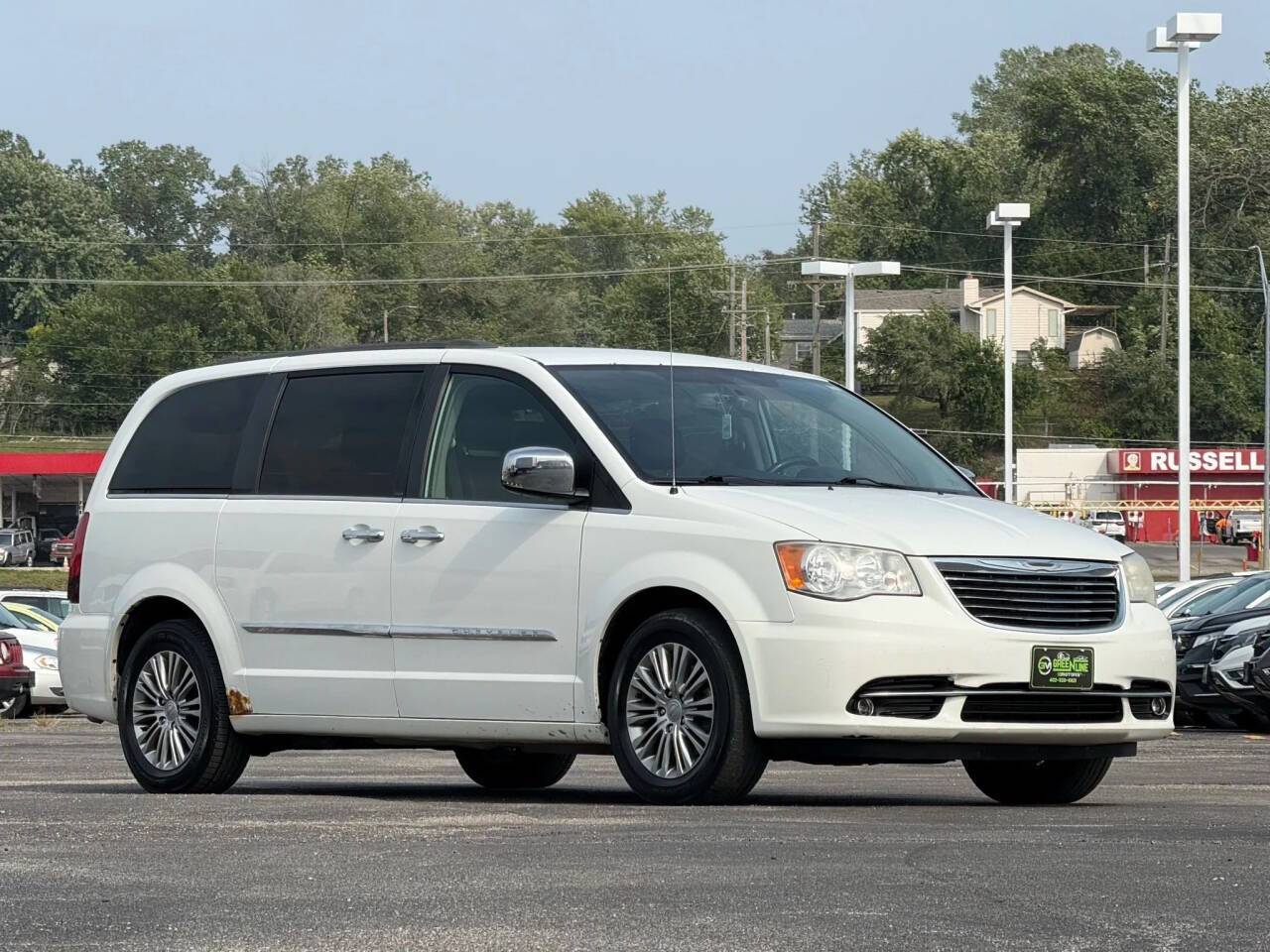 2013 Chrysler Town & Country Touring-L — Minivan — 191,540 mi — Bellevue, NE