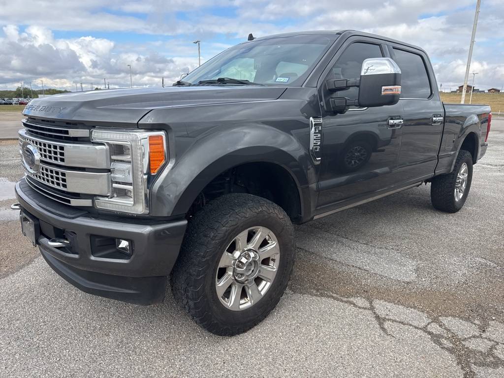 2019 Ford Super Duty F-250 Platinum — Pickup Truck — 138,896 mi — Henrietta, TX