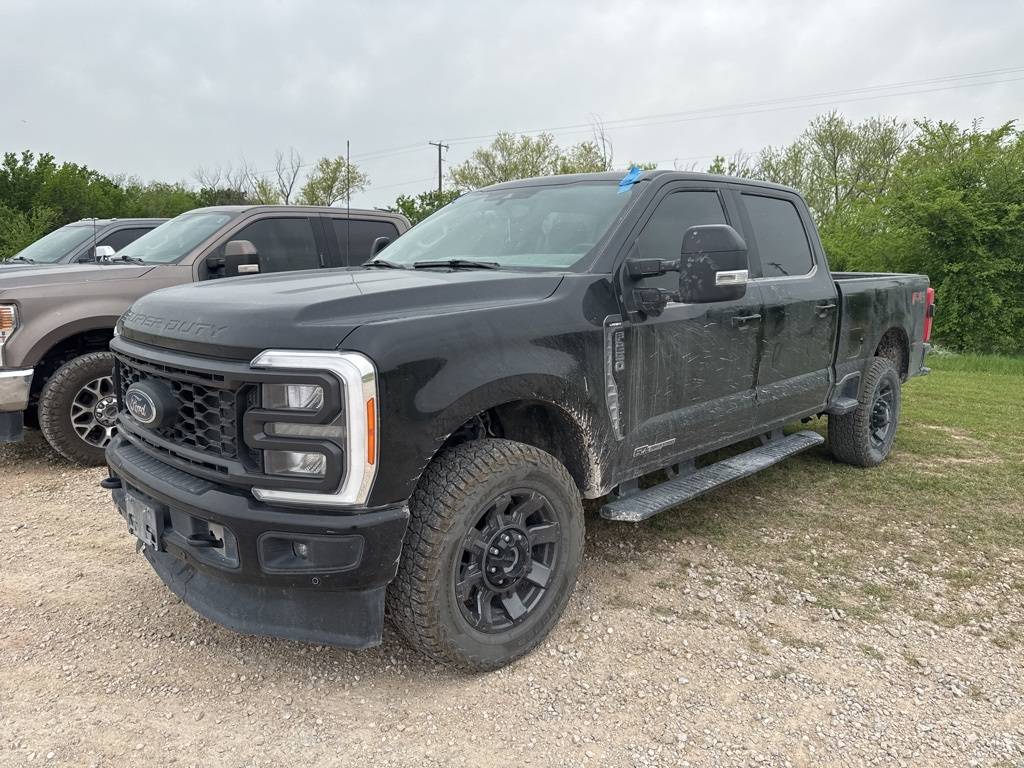 2023 Ford Super Duty F-250 LARIAT — Pickup Truck — 51,947 mi — Henrietta, TX