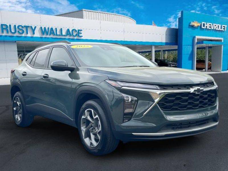 2025 Chevrolet Trax LT — SUV — 5,094 mi — Clinton, TN