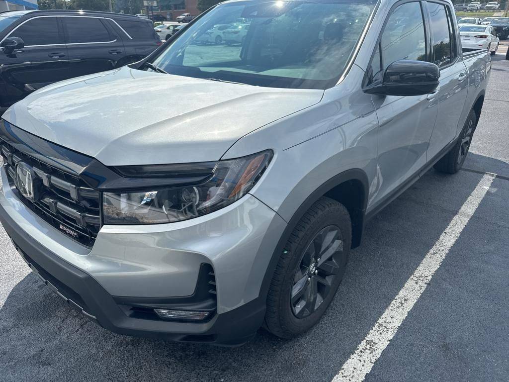 2025 Honda Ridgeline Sport — Pickup Truck — 4,112 mi — Clinton, TN