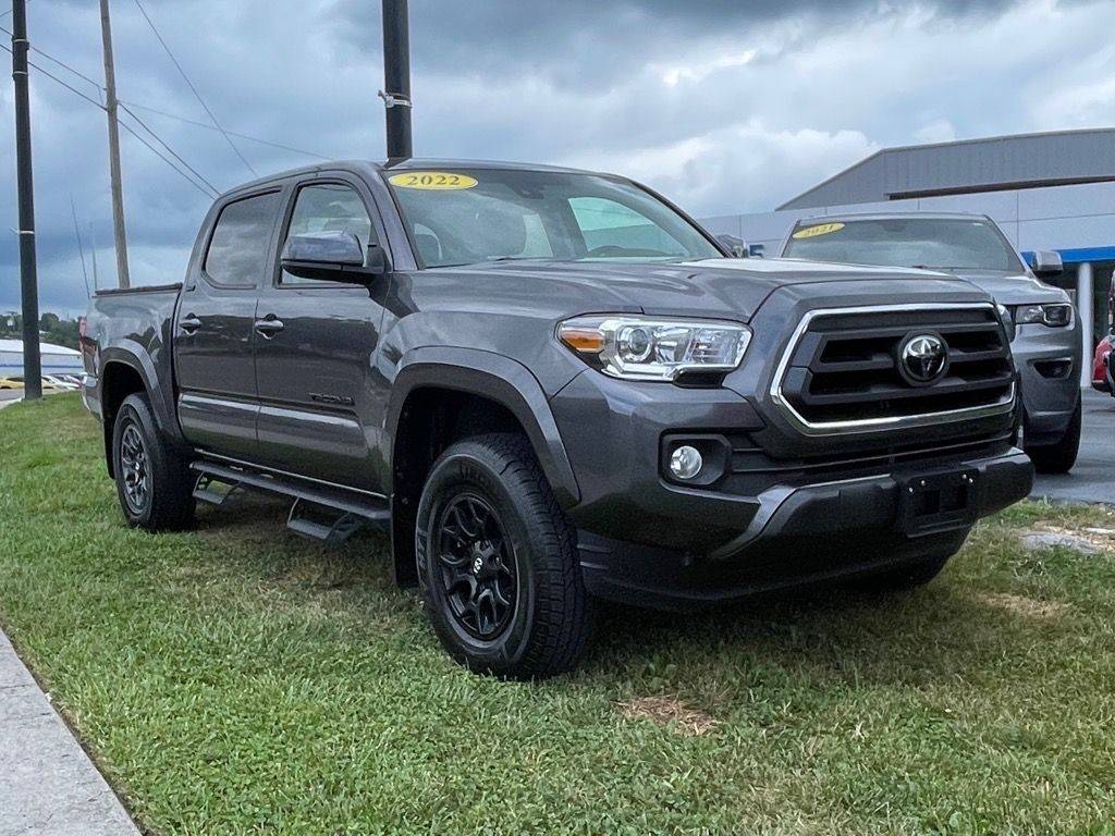 2022 Toyota Tacoma SR5 — Pickup Truck — 33,801 mi — Clinton, TN