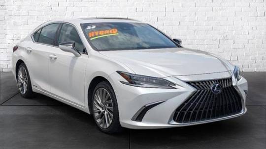 2022 Lexus ES 300h Ultra Luxury