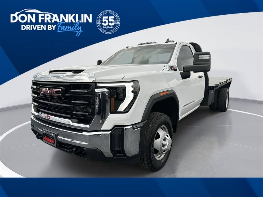 2024 GMC Sierra 3500HD Chassis Cab Pro — Chassis Cab Truck — 32,810 mi — Columbia, KY