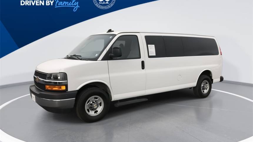 2024 Chevrolet Express Passenger LT — Passenger Van — 10,163 mi — Columbia, KY
